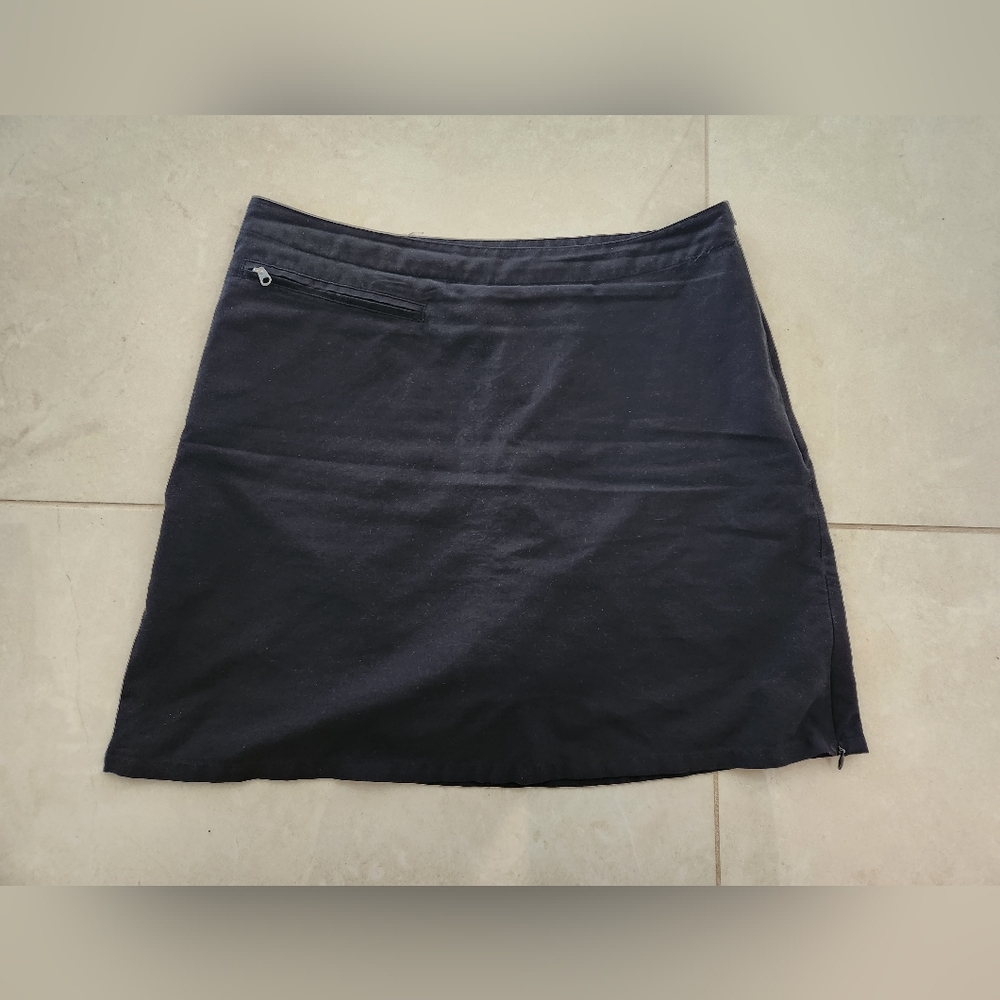 Patagonia Duway women's Skort Black Size 10 Tennis Golf Fitness Skirt